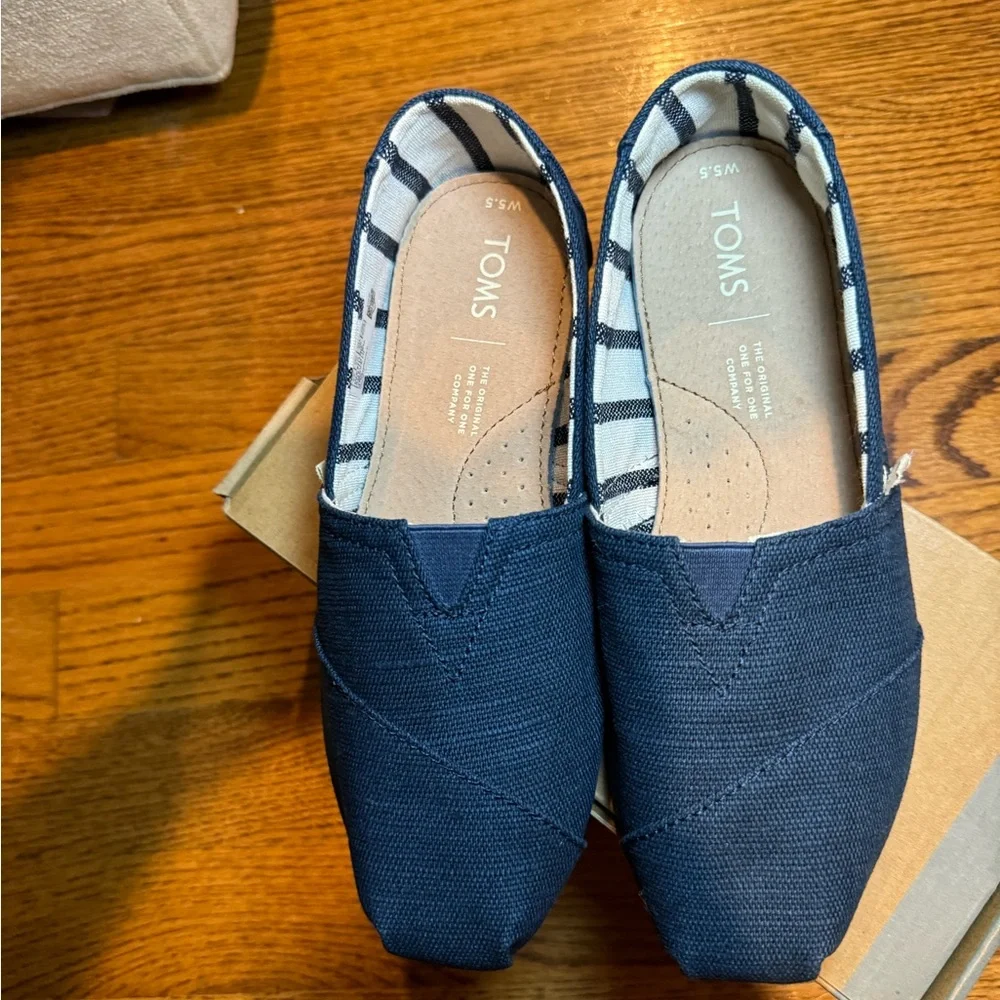 NIB Tom’s Women’s Heritage Canvas Classic Slip On Shoes‎ Majolica Blue Size 5.5